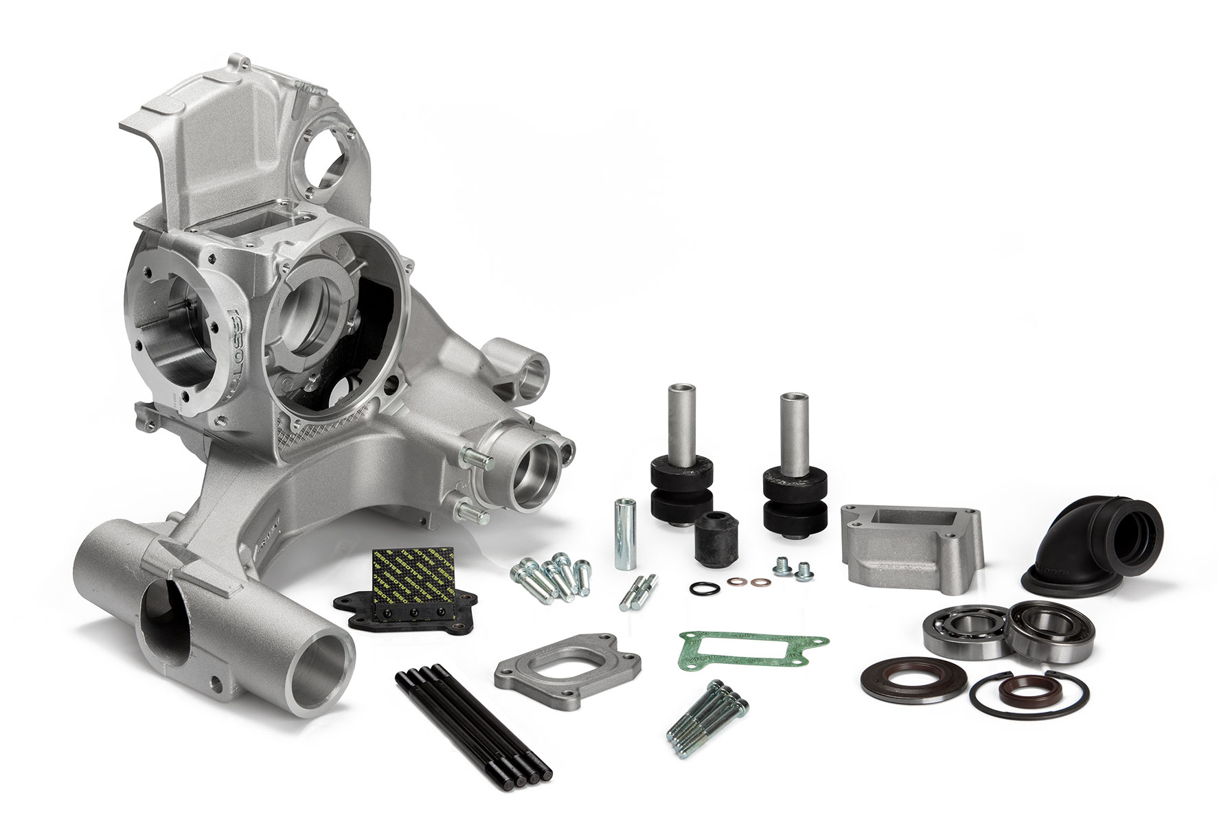 VESPA PX CHAMBER// ENGINE CASE D-BOLT FIXING KIT SUITABLE FOR PX SCOOTERS